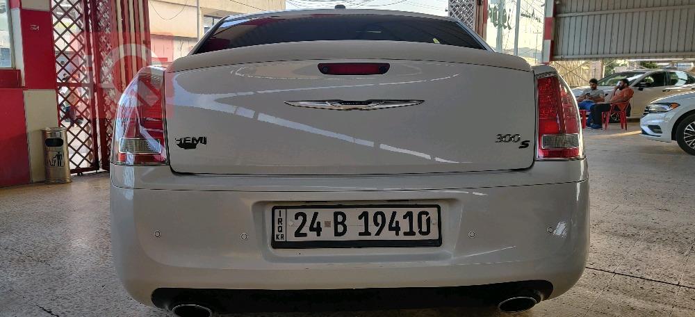 كرايسلر 300